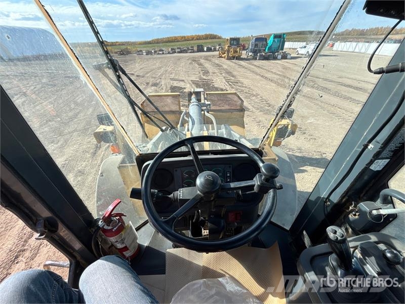 John Deere 644J Chargeuse sur pneus