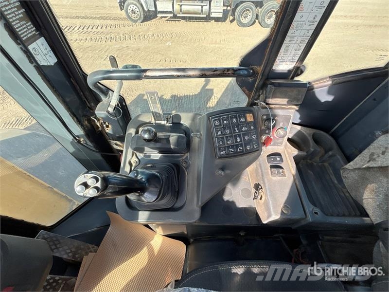 John Deere 644J Chargeuse sur pneus