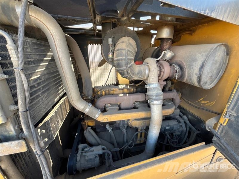 John Deere 644J Chargeuse sur pneus