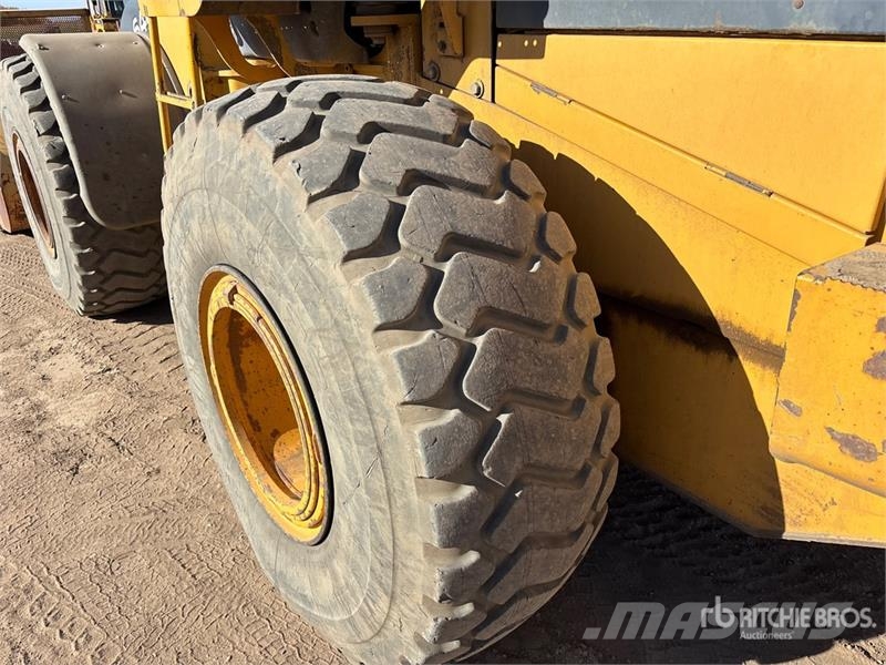 John Deere 644J Chargeuse sur pneus