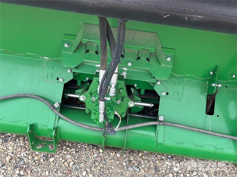 John Deere 645FD 45 ft HydraFlex Combine Header コンバイン・ハーベスター・ヘッド