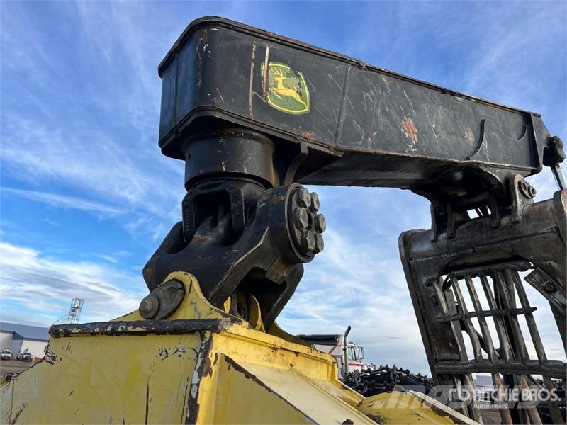 John Deere 648G3 4x4 Skidder ساحبات الأشجار