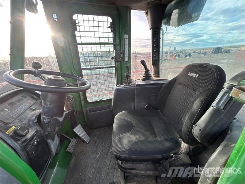 John Deere 648G3 4x4 Skidder ساحبات الأشجار