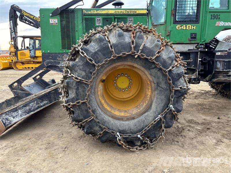 John Deere 648H 4x4 Skidder Трельовочні трактора