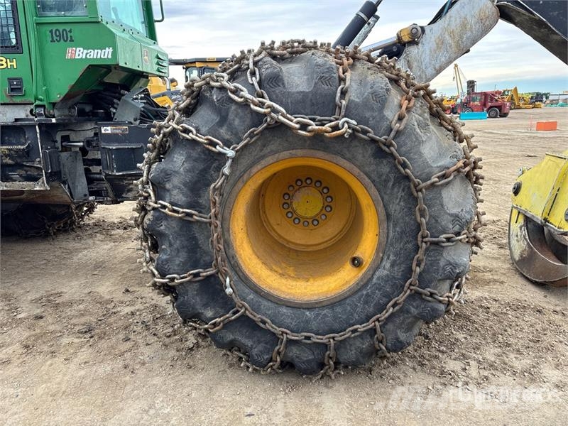 John Deere 648H 4x4 Skidder Трельовочні трактора
