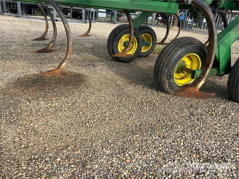 John Deere 680 Beitelploeg