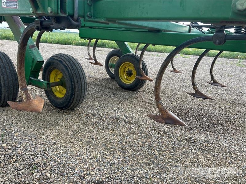 John Deere 680 Beitelploeg