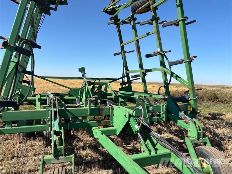 John Deere 680 39 ft Chisel Plow Meißelgrubber