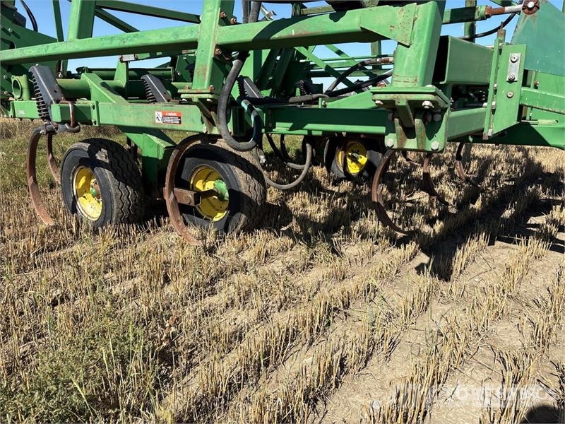 John Deere 680 39 ft Chisel Plow Meißelgrubber