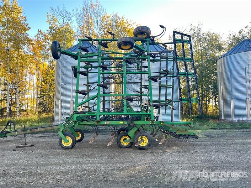 John Deere 680 40 ft Chisel Plow Podrivači