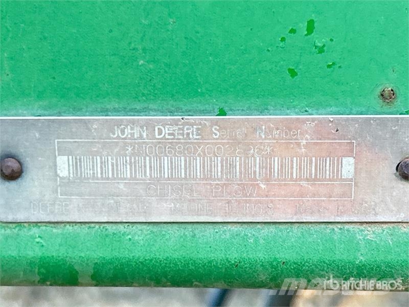 John Deere 680 40 ft Chisel Plow Podrivači