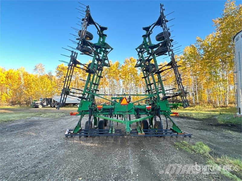 John Deere 680 40 ft Chisel Plow Podrivači