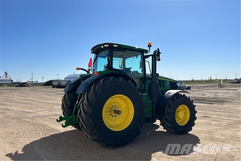 John Deere 6R 215 4WD Tractor Tractores