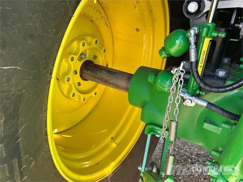 John Deere 6R 215 4WD Tractor الجرارات