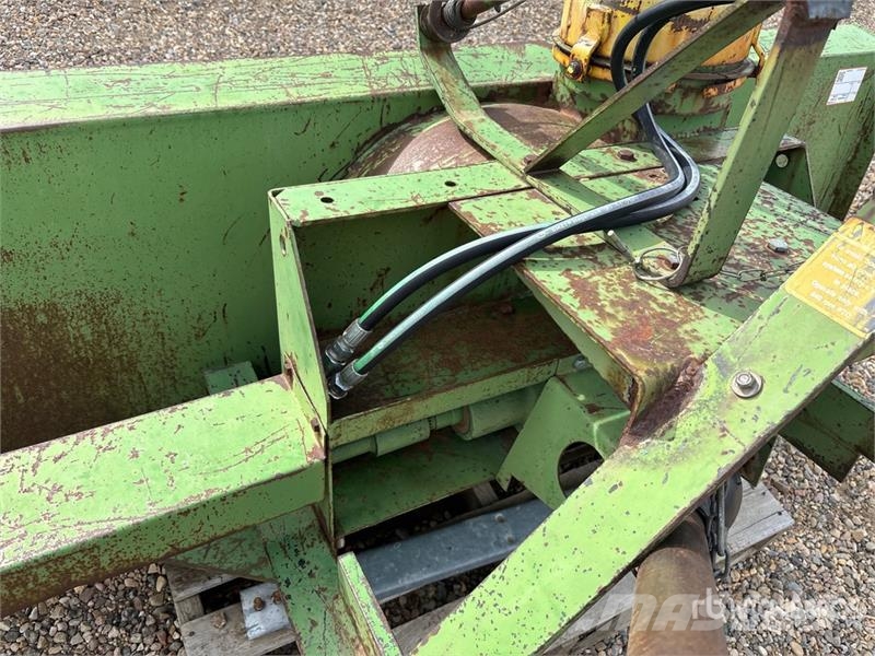 John Deere 7 ft 3-Point Hitch Snow Blower Sneeuwblazers