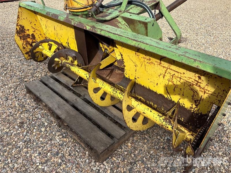 John Deere 7 ft 3-Point Hitch Snow Blower Sneeuwblazers