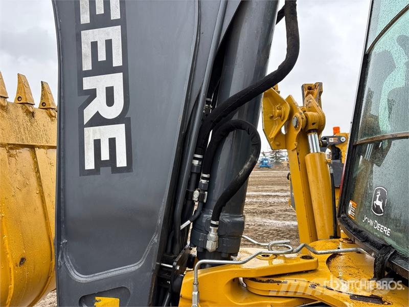 John Deere 710L 4x4 Backhoe Loader Екскаватори-навантажувачі