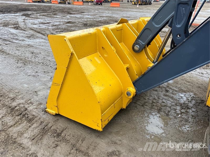 John Deere 710L 4x4 Backhoe Loader Екскаватори-навантажувачі