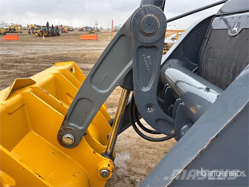 John Deere 710L 4x4 Backhoe Loader Екскаватори-навантажувачі
