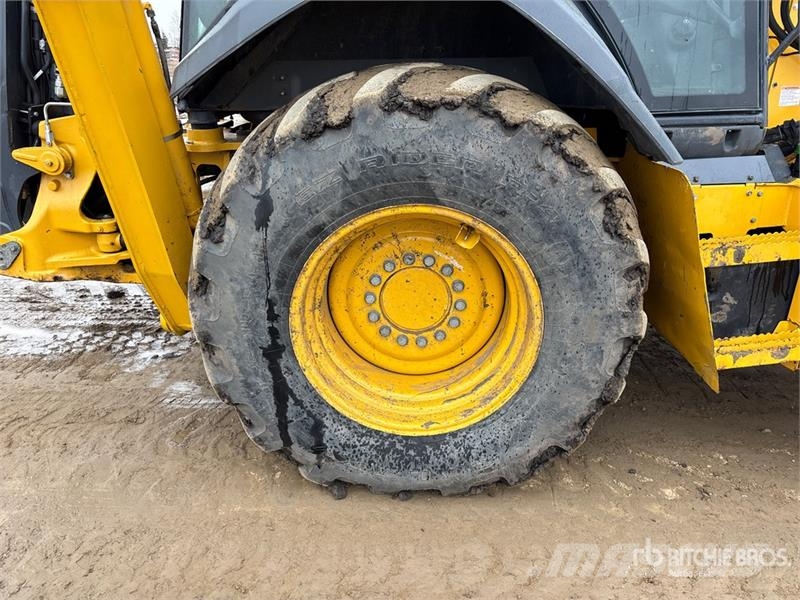 John Deere 710L 4x4 Backhoe Loader Екскаватори-навантажувачі