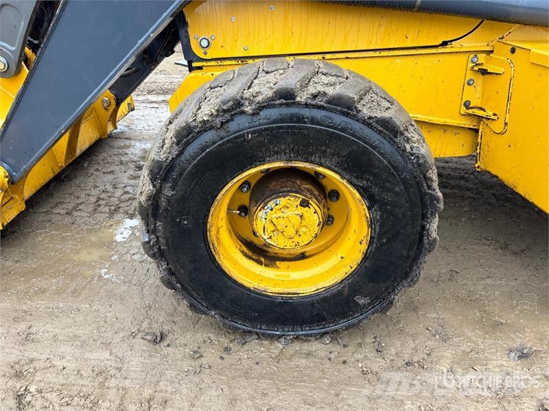 John Deere 710L 4x4 Backhoe Loader Екскаватори-навантажувачі