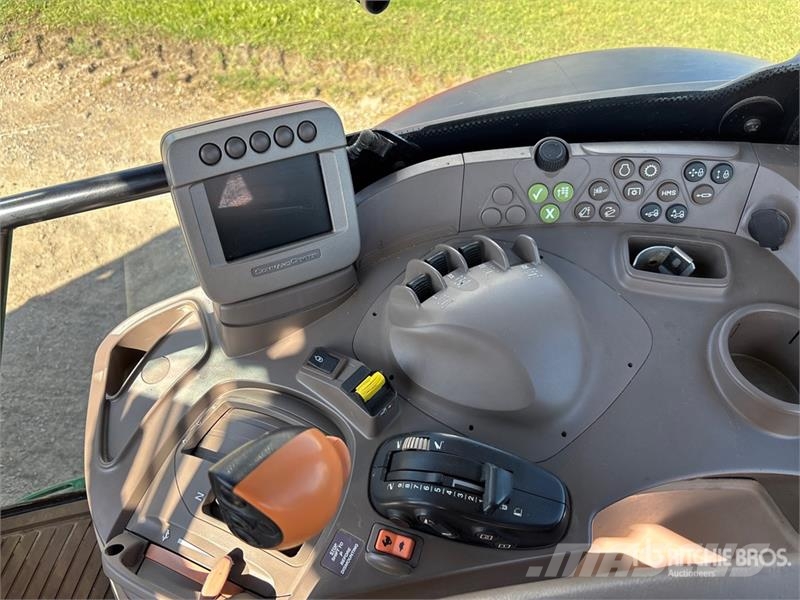 John Deere 7130 Traktorit
