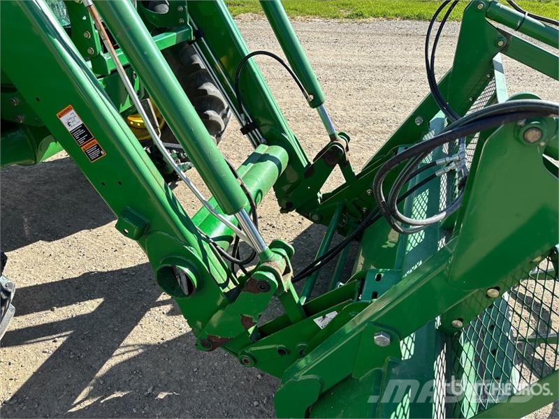 John Deere 7130 Traktorit