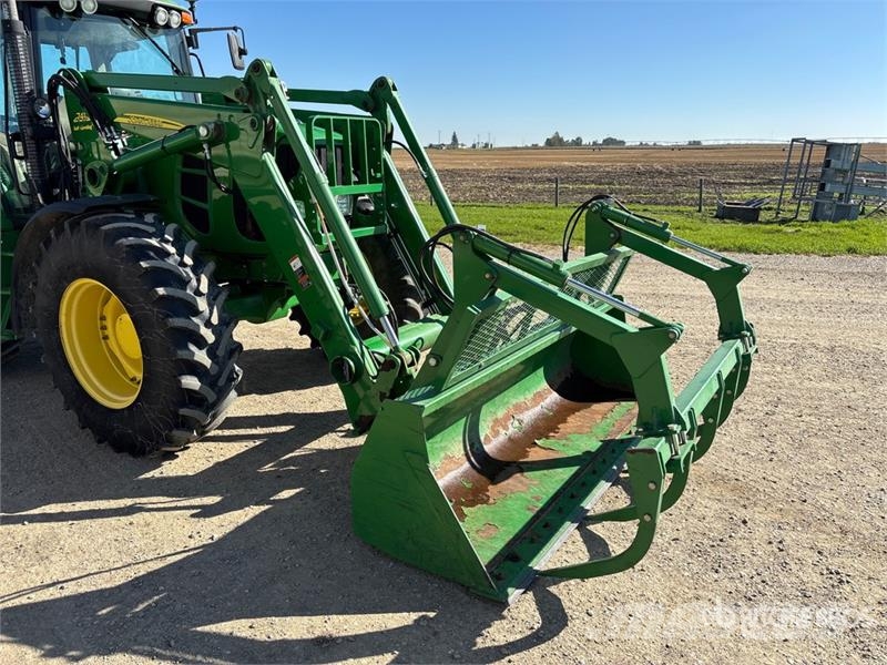 John Deere 7130 Traktorit