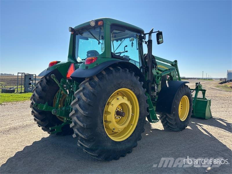 John Deere 7130 Traktorit