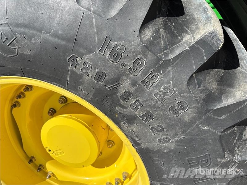 John Deere 7130 Traktorit