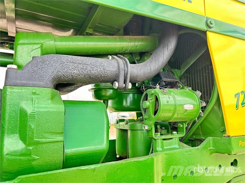 John Deere 720 2WD Antique Tractor Traktoren