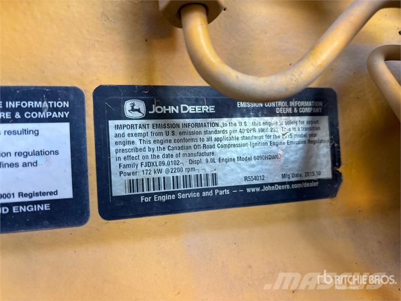 John Deere 724K Pale gommate