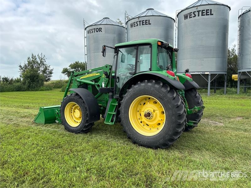John Deere 7320 4WD Tractor Tractoren