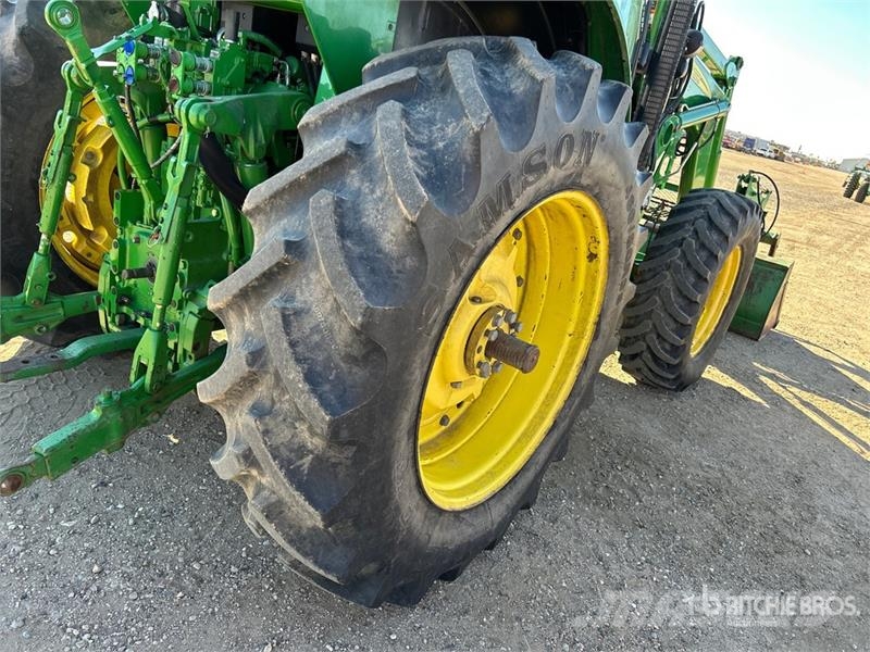 John Deere 7330 Traktoriai