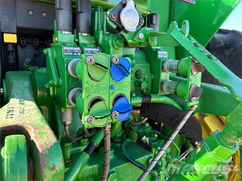 John Deere 7330 Traktoriai
