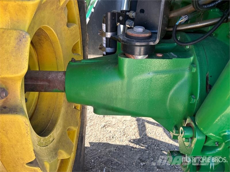 John Deere 7330 Traktoriai