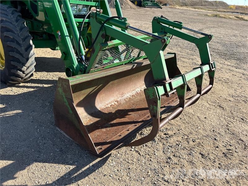 John Deere 7330 Traktoriai