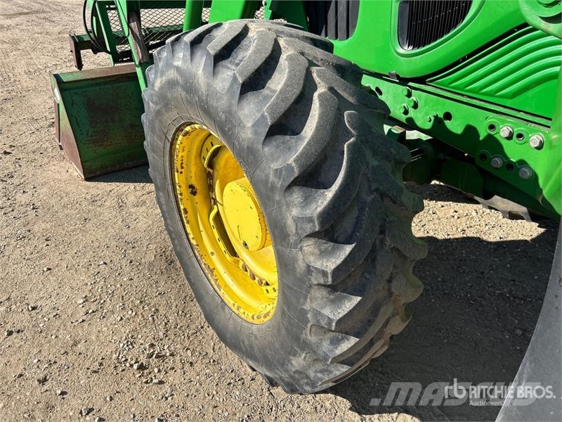 John Deere 7330 Traktoriai