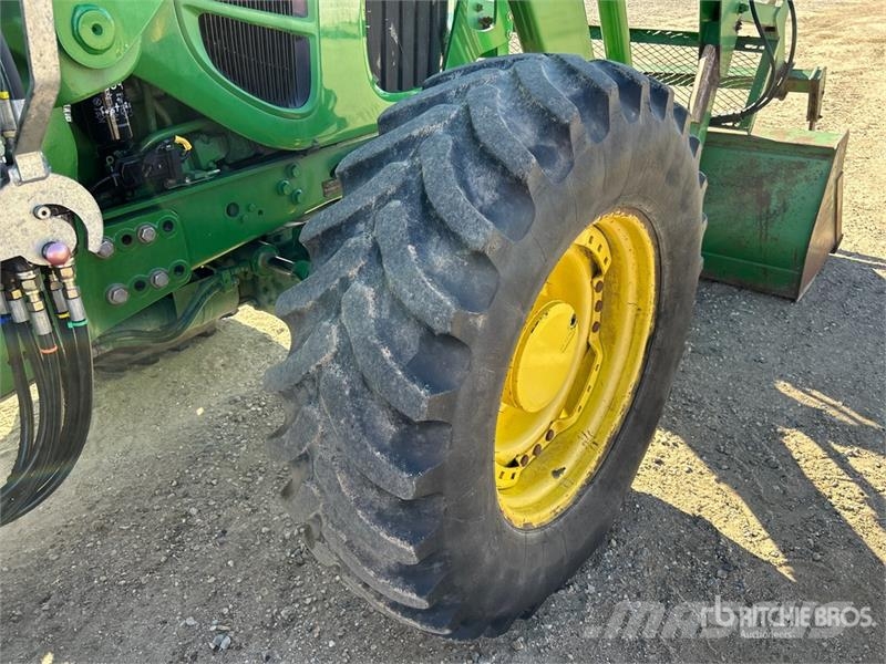 John Deere 7330 Traktoriai
