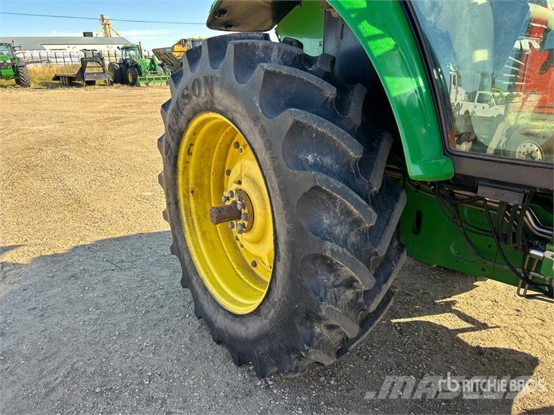 John Deere 7330 Traktoriai