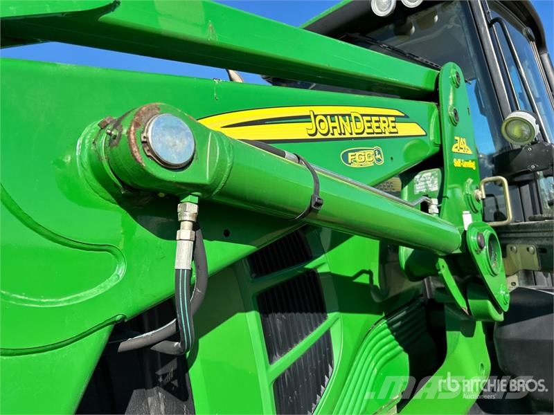 John Deere 7330 Traktoriai
