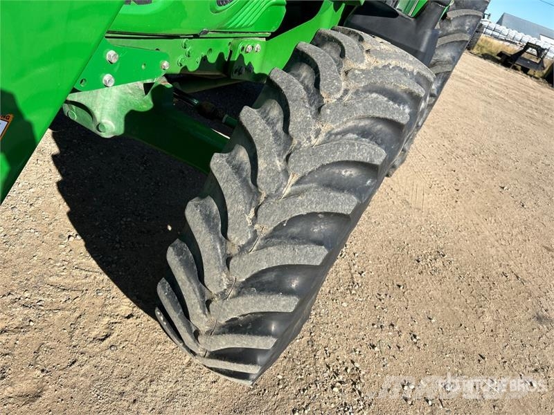 John Deere 7330 Traktoriai