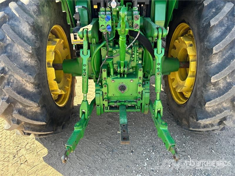 John Deere 7330 Traktoriai