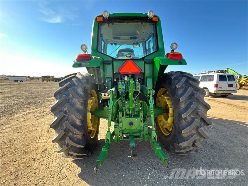 John Deere 7330 Traktoriai