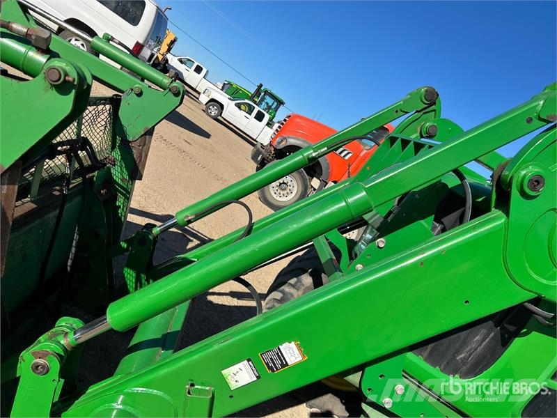 John Deere 7330 Traktoriai
