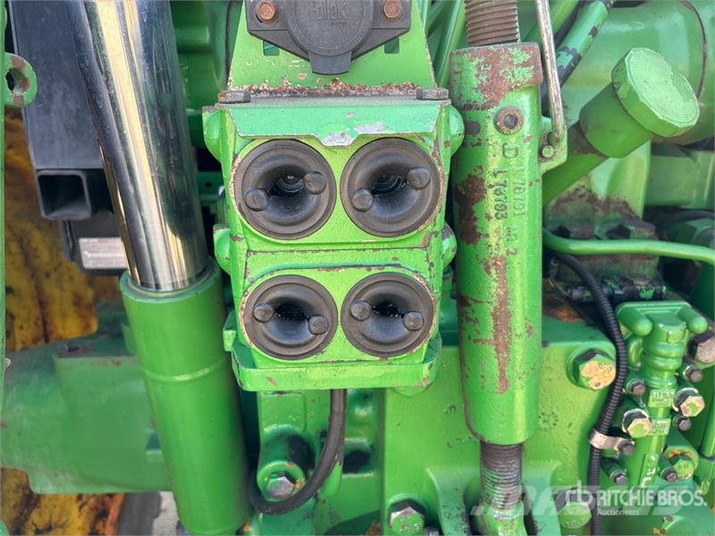 John Deere 7400 4WD Tractor Traktori