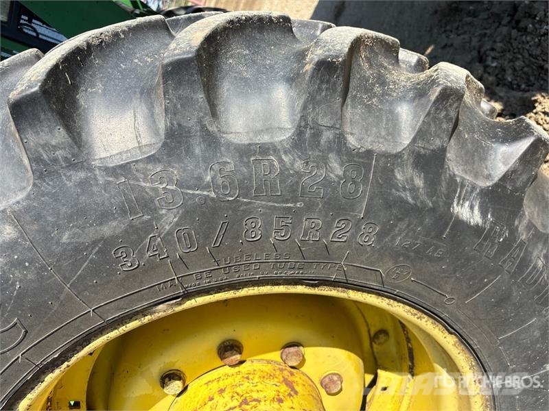 John Deere 7400 4WD Tractor Traktori