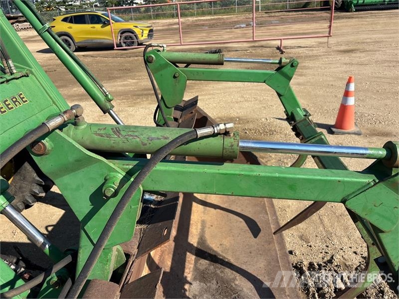 John Deere 7400 4WD Tractor Traktori