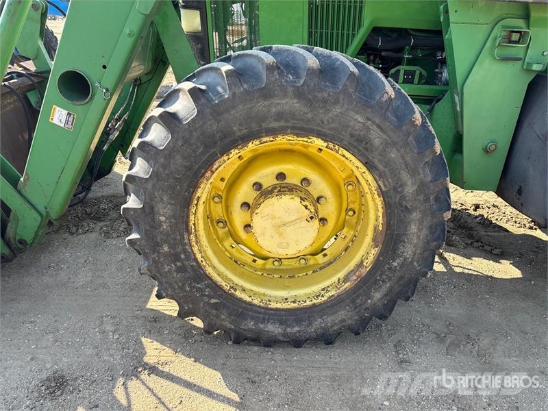 John Deere 7400 4WD Tractor Traktori
