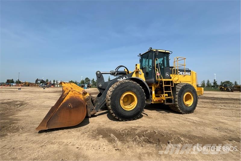 John Deere 744J Cargadoras sobre ruedas